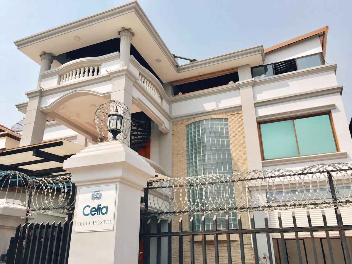 Celia Hostel Μανταλέι Εξωτερικό φωτογραφία