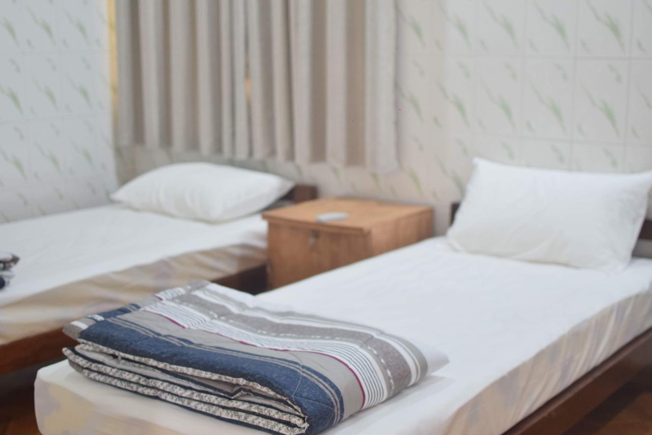 Celia Hostel Μανταλέι Εξωτερικό φωτογραφία