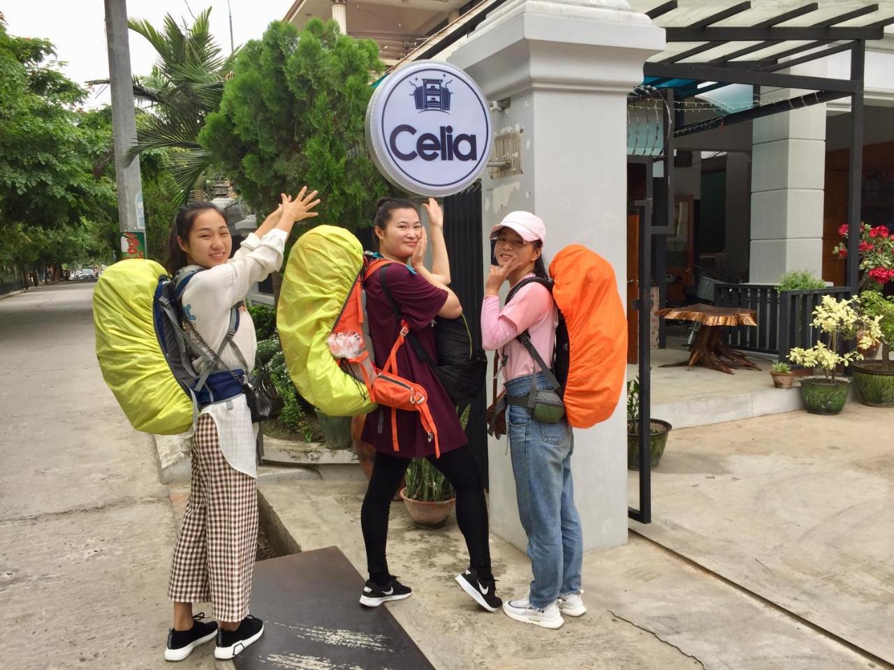 Celia Hostel Μανταλέι Εξωτερικό φωτογραφία