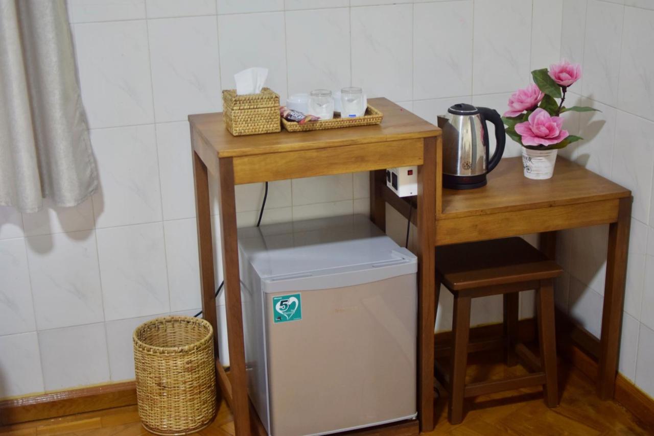 Celia Hostel Μανταλέι Εξωτερικό φωτογραφία