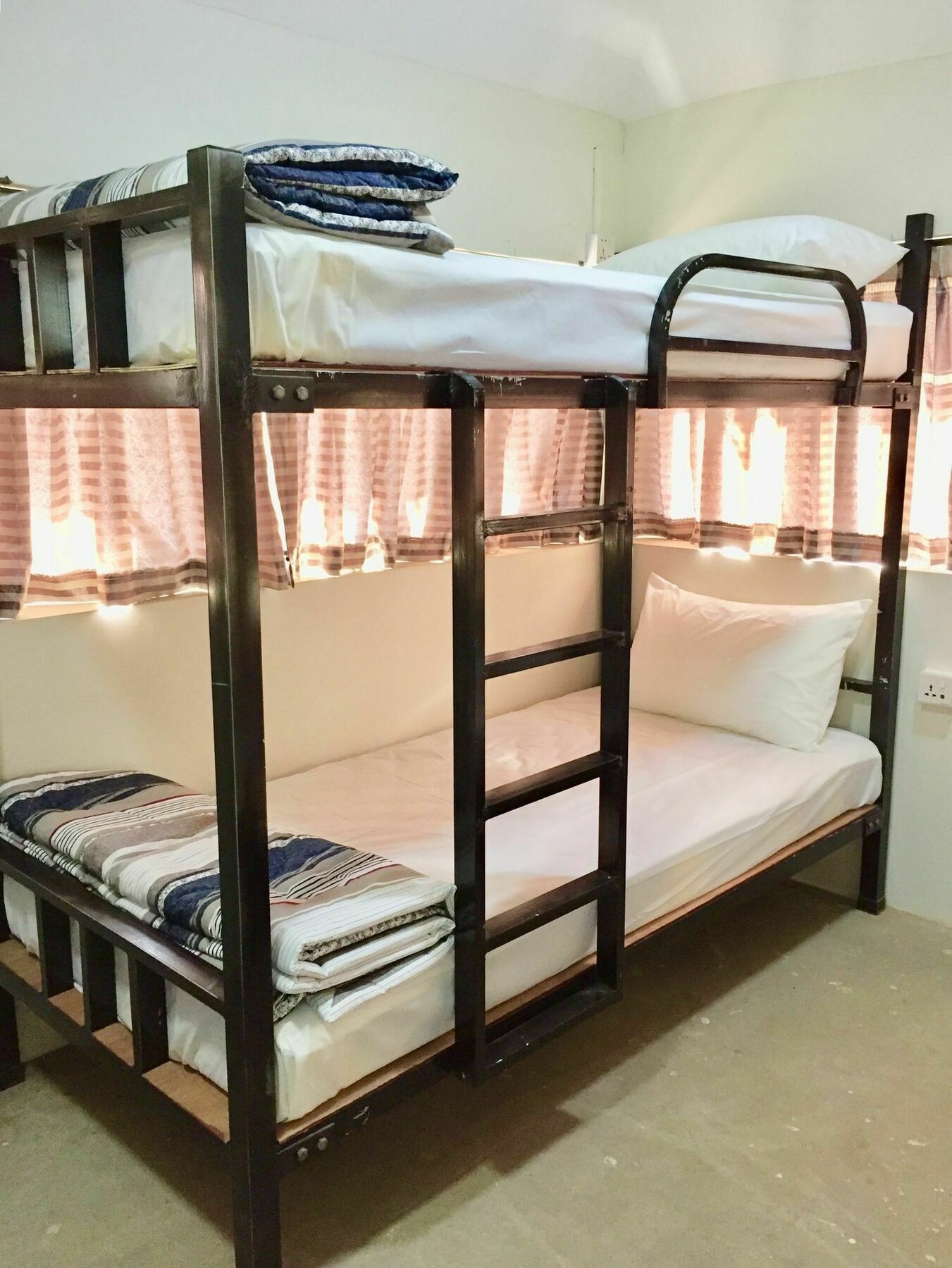Celia Hostel Μανταλέι Εξωτερικό φωτογραφία