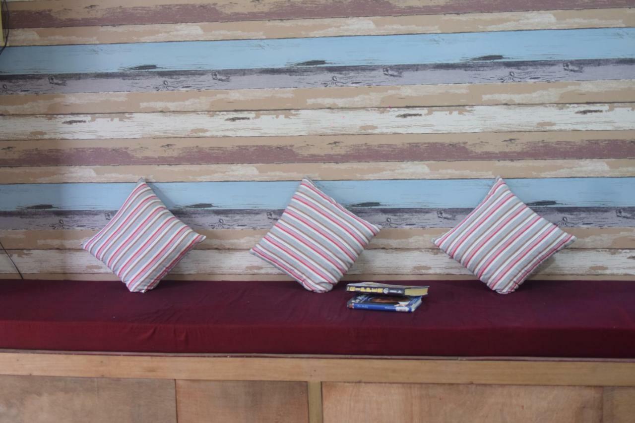 Celia Hostel Μανταλέι Εξωτερικό φωτογραφία