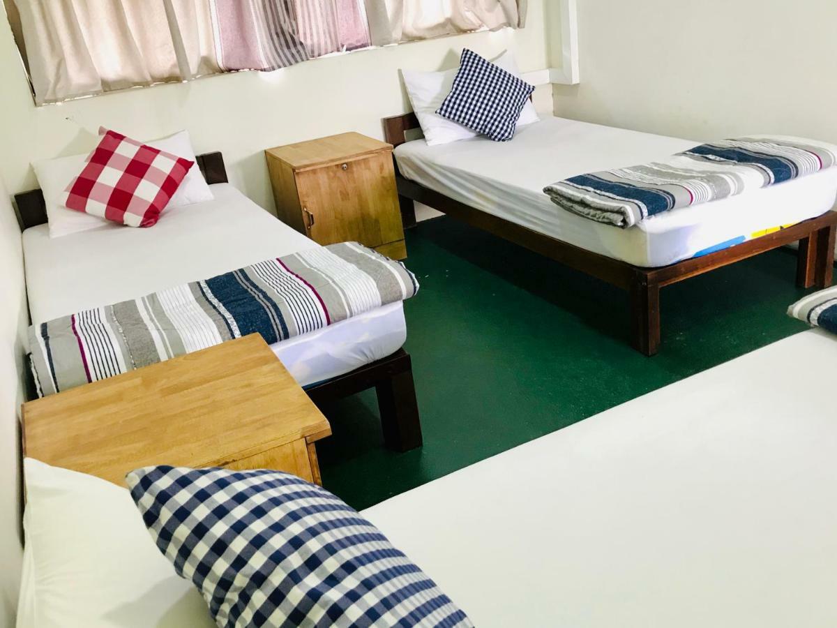 Celia Hostel Μανταλέι Εξωτερικό φωτογραφία