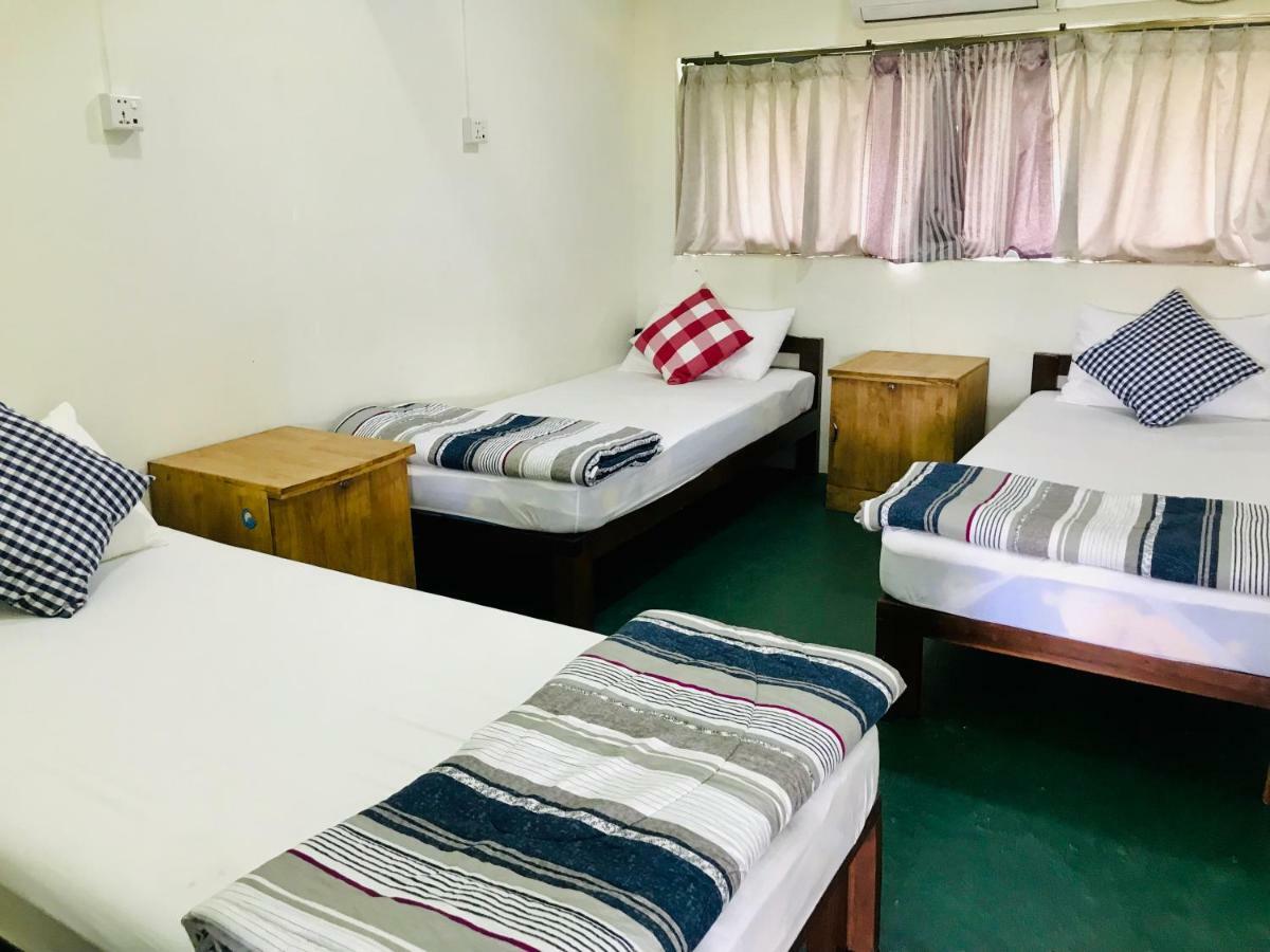 Celia Hostel Μανταλέι Εξωτερικό φωτογραφία