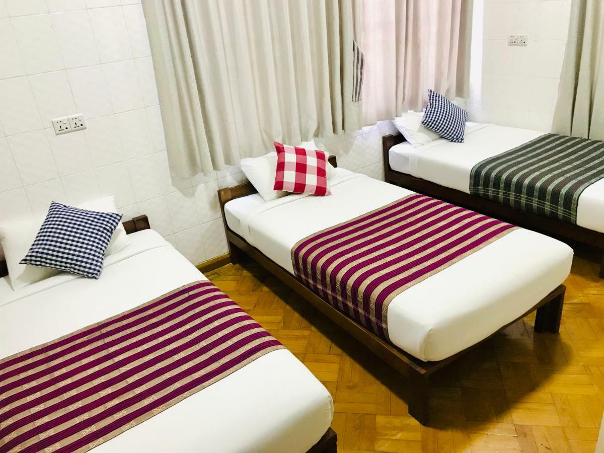 Celia Hostel Μανταλέι Εξωτερικό φωτογραφία