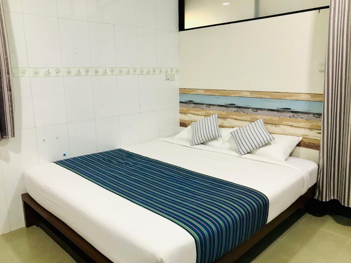 Celia Hostel Μανταλέι Εξωτερικό φωτογραφία